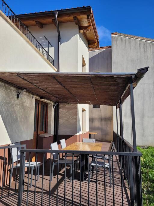 Casa Julio, Bonita Casa Comoda Y Espaciosa, Totalmente Reformada Con Terraza Y Jardin Privado Riezu Exterior foto
